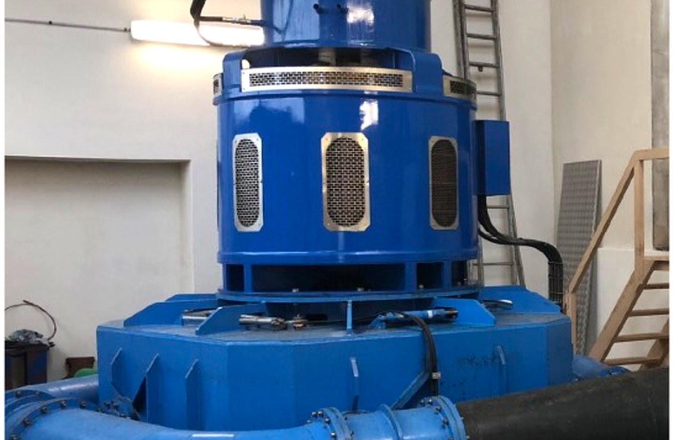 Alternateur hydroélectrique importé installé en centrale